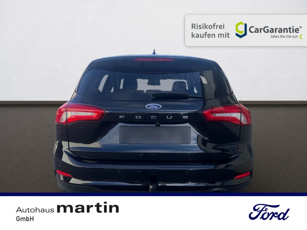 Fahrzeugabbildung Ford Focus 1.0 EcoBoost Cool&Connect Start/Stopp EURO