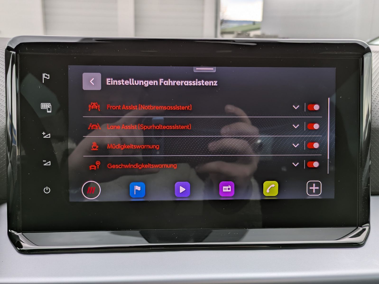 Fahrzeugabbildung SEAT Arona 1.0 TSI FR DSG AHK*ACC*LED*APP*DAB*KAMERA