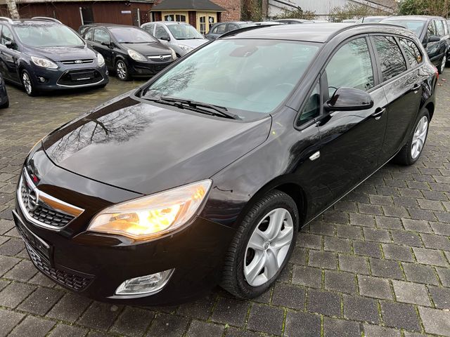 Opel Astra J 1.4 Turbo Sports Tourer Design Edition