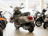 Vespa GTS 125 Super Tech, Modell 2025, Lieferservice - VESPA GT 125 L