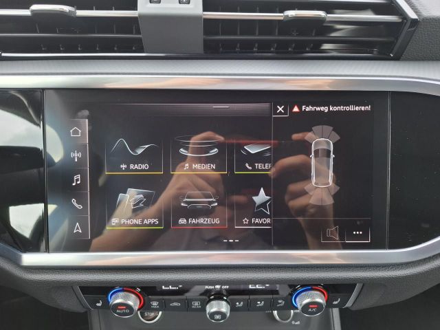 Q3 35 TFSI S-TRONIC ADVANCED