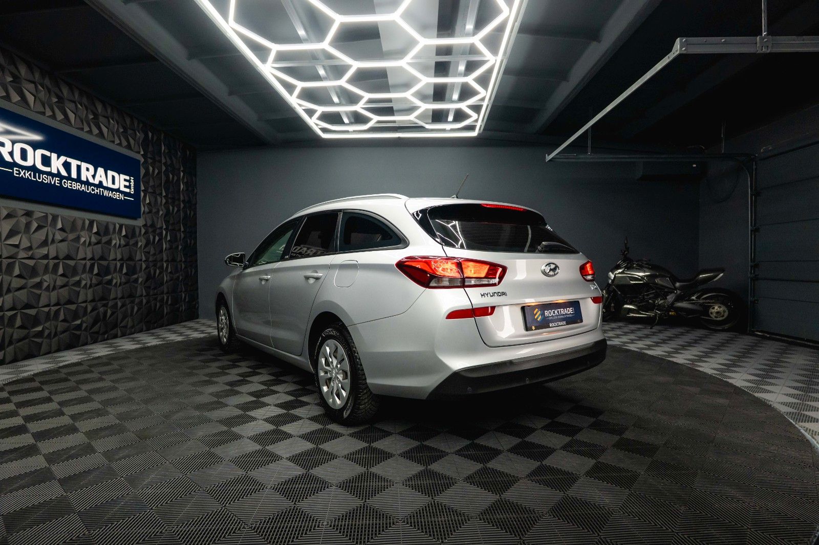 Fahrzeugabbildung Hyundai i30 cw Select Sport *1.Hand*Top Zustand*Klima*