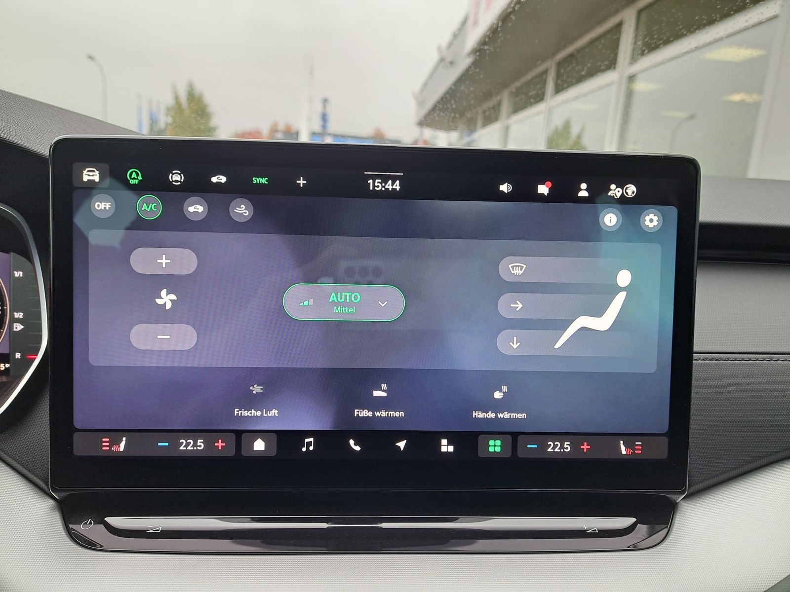 Fahrzeugabbildung SKODA Octavia MY'26 Combi 1.5TSI mHEV AHK NAVI LED ACC