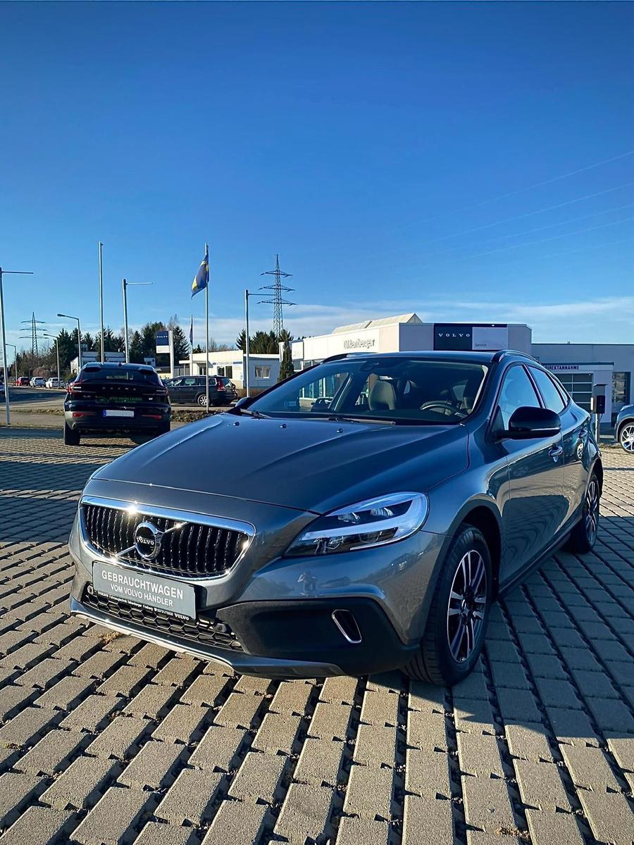 Volvo V40 Cross Country Plus