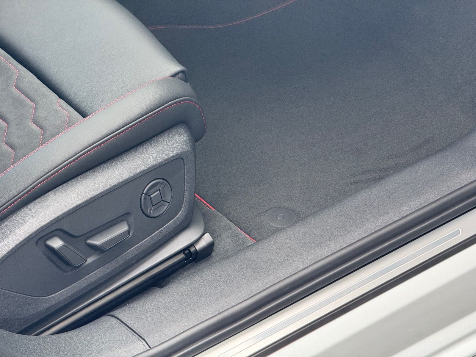 Audi A6 e-tron - Bild 17