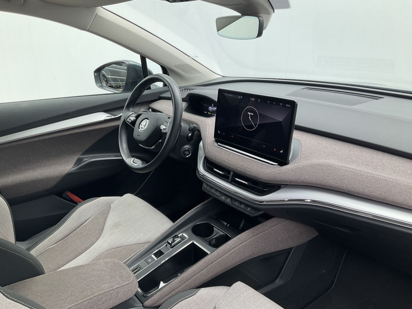 Skoda Enyaq iV 60 SOH 94.6% First Edition Adapt.Cruise imagem 3