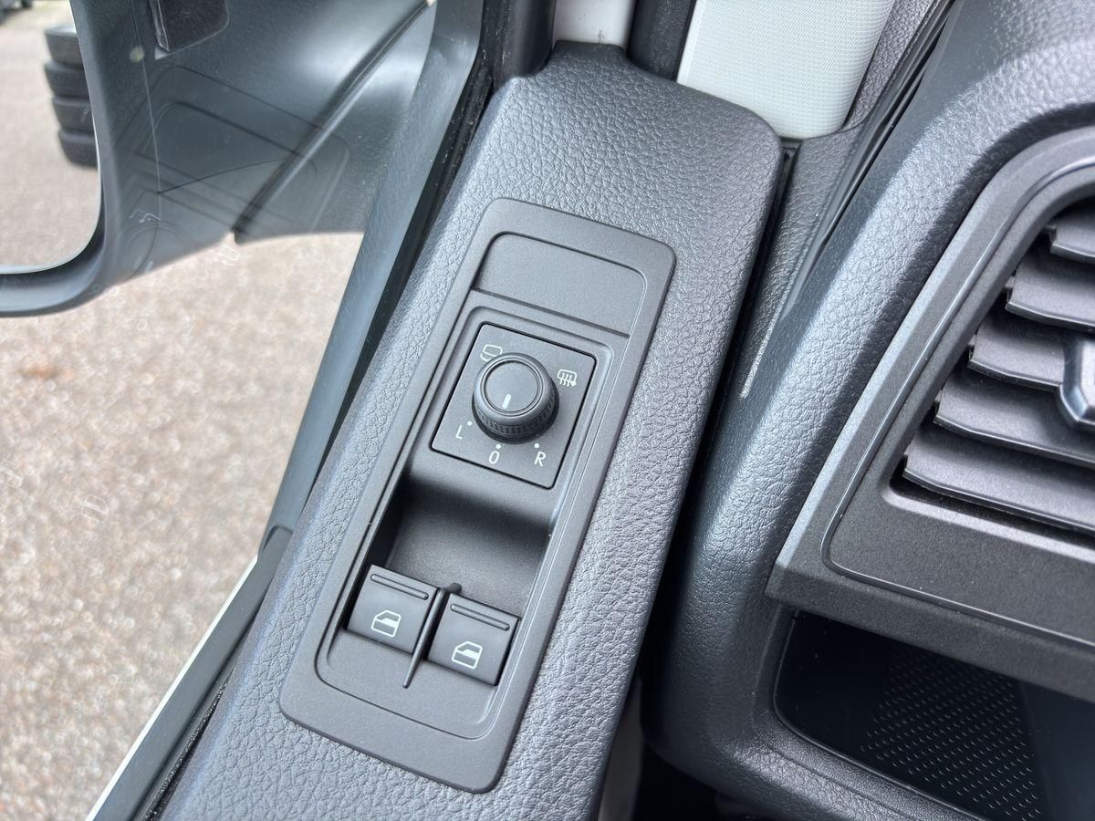 T6 Transporter Kasten 2.0 TDI DSG ACC RFK NAV LE