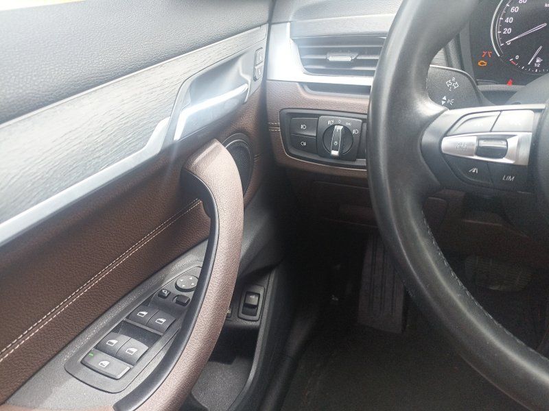 Fahrzeugabbildung BMW X1  xDrive25e  Sport Line