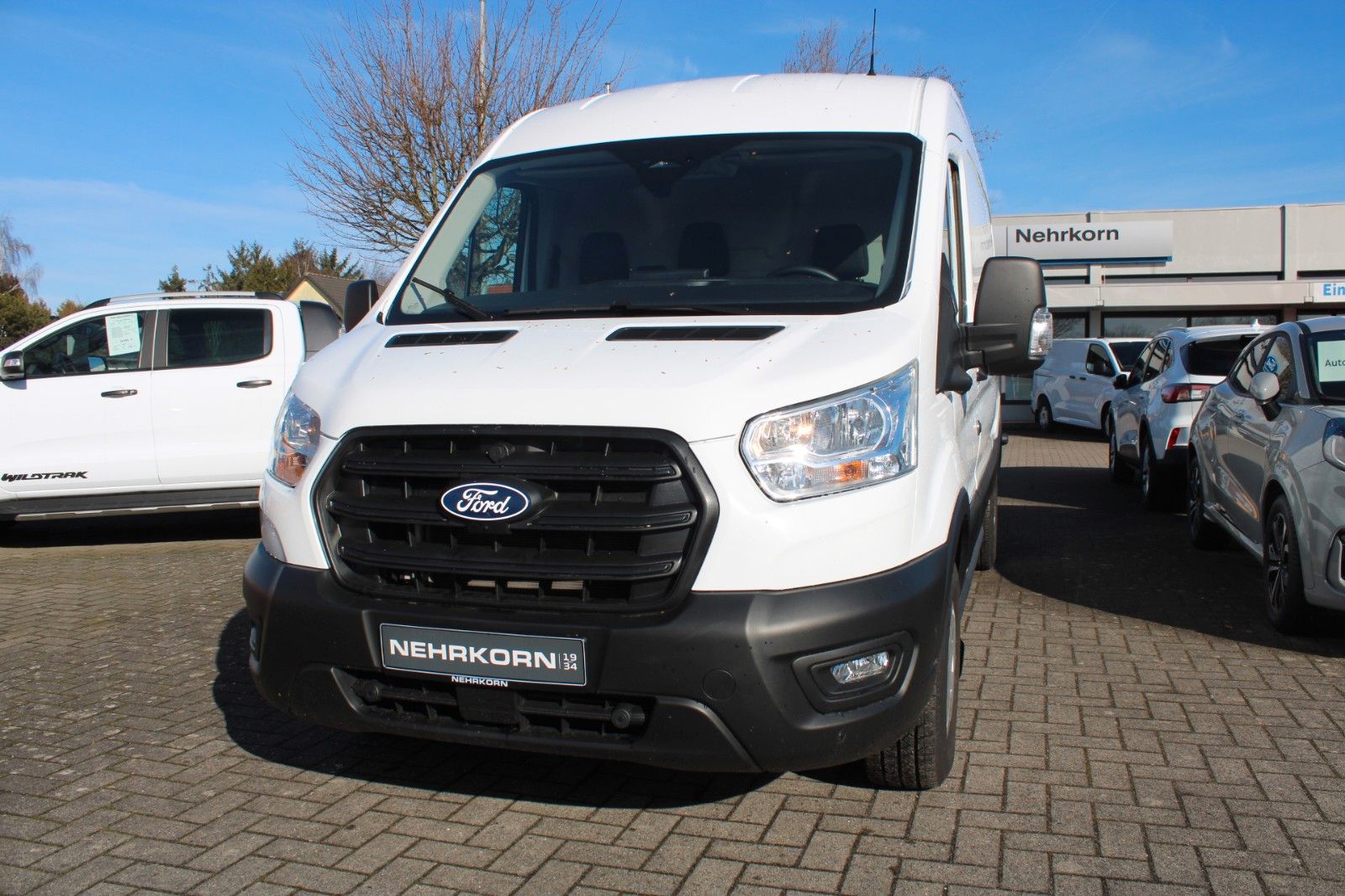 Fahrzeugabbildung Ford Transit L3 H2 TREND AHK NAVI 360° ACC WinterPak