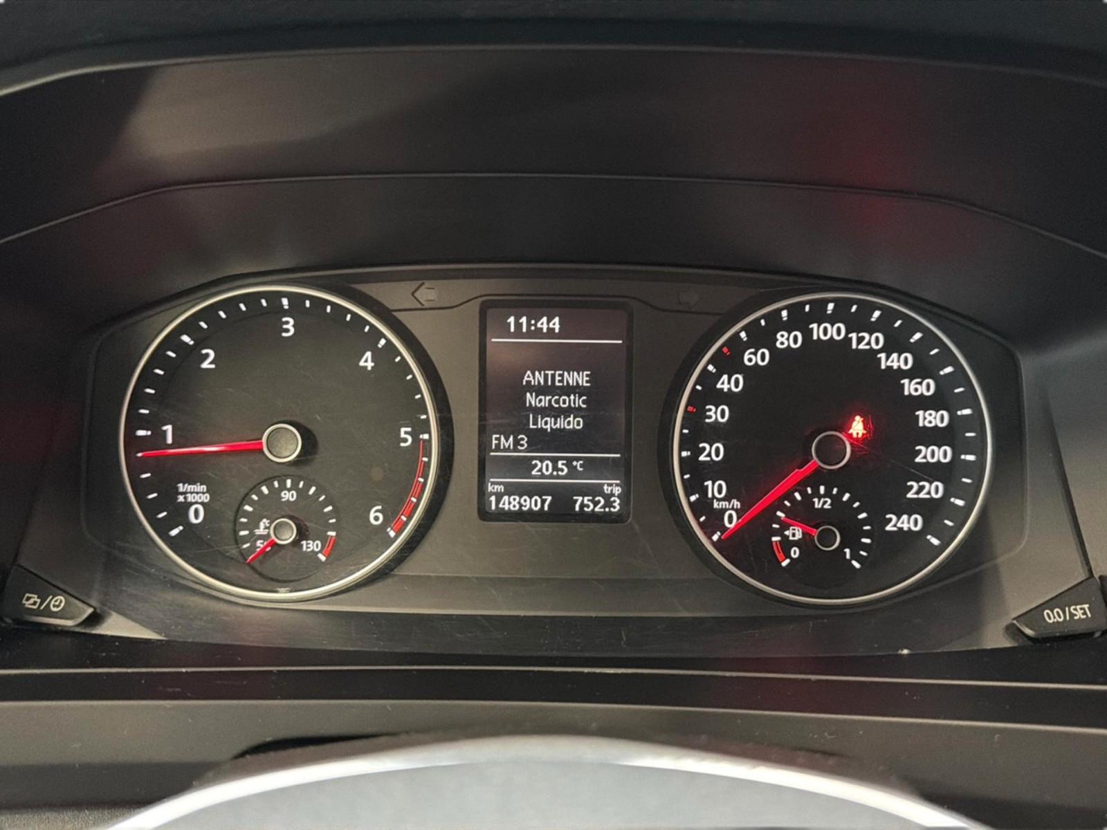 VOLKSWAGEN T6 2.0 TDI 150CH - BVM - ATTELAGE - RÉGULATEUR DE VITESSE - SIÈGES CHAUFFANTS