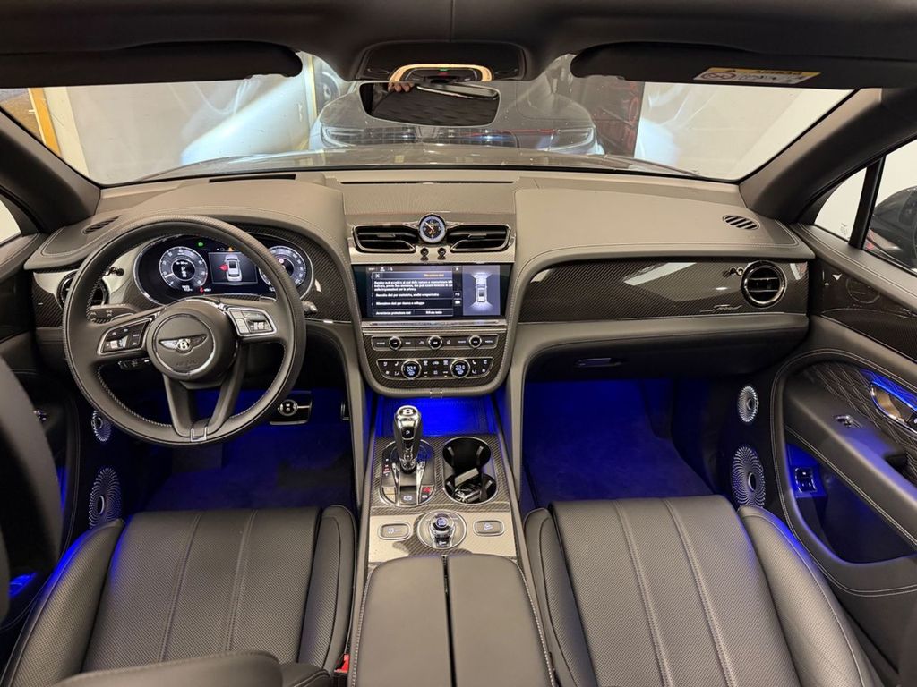 BENTLEY Bentayga 2026
