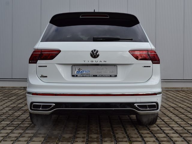 Tiguan Allspace 2.0 TSI 4M DSG R-Line 7-SITZER/A
