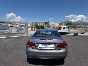 Mercedes E 220 - 6