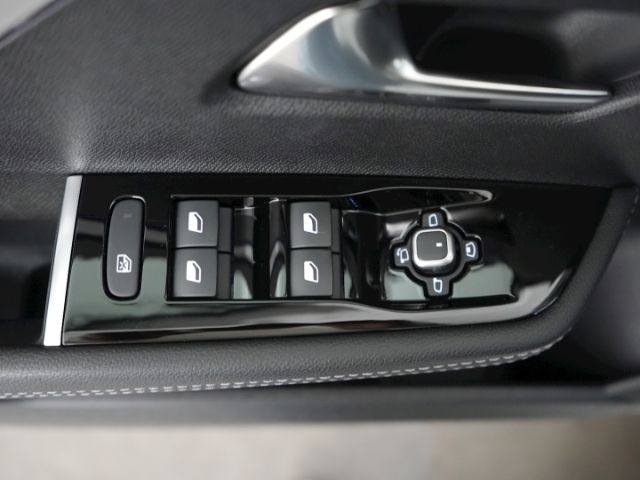 Astra L ST ULTIMATE AT+LED LICHT+NAVI+360 GRAD K