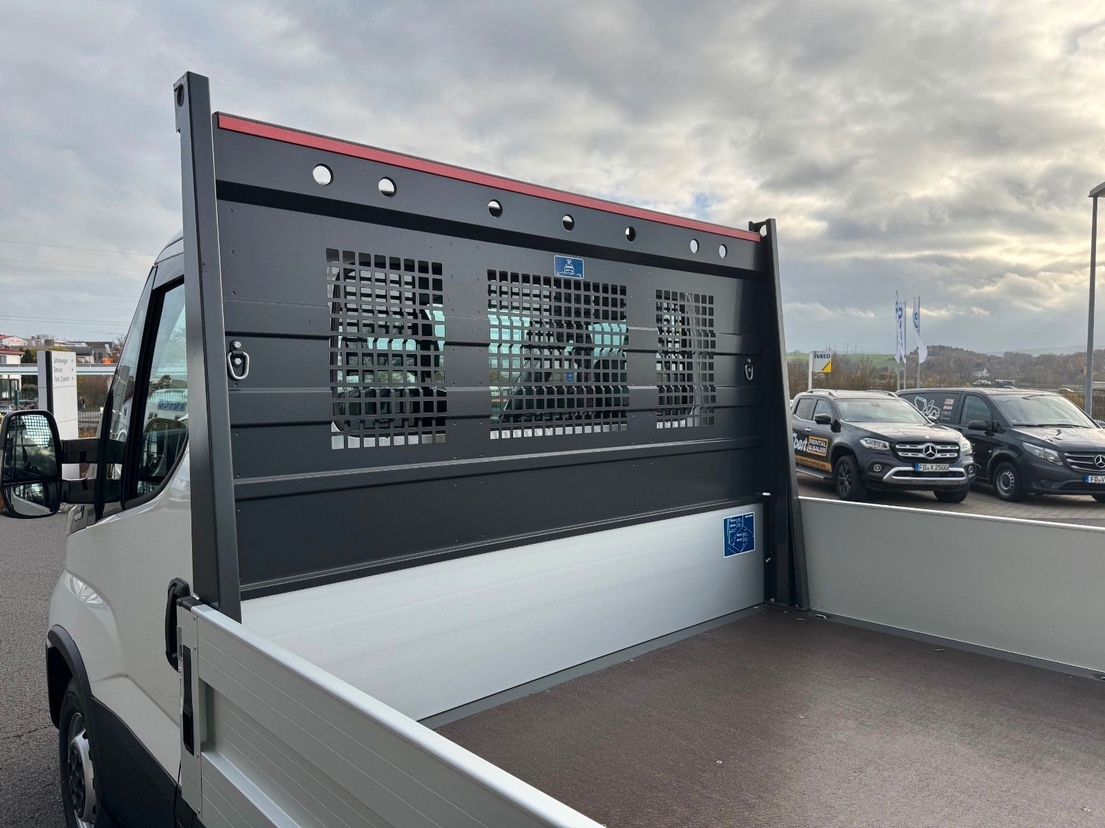 Fahrzeugabbildung Iveco Daily 35S16 *R.3750mm*Automatik*AHK*Kamera*