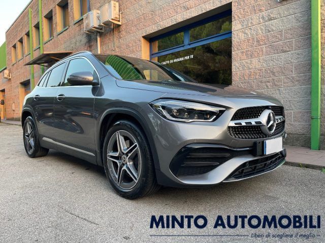 Mercedes-Benz MERCEDES-BENZ GLA 180 D PREMIUM CERCHI 19"UNIPRO