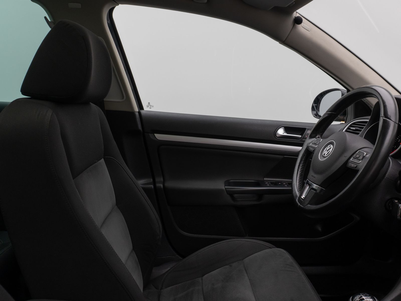 Fahrzeugabbildung Volkswagen Golf VI Variant Highline Kamera Panorama Bi-Xeno