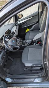 BMW 216 Active Tourer 216d - EZ 09/2021 - BMW 216 Active Tourer: Silber