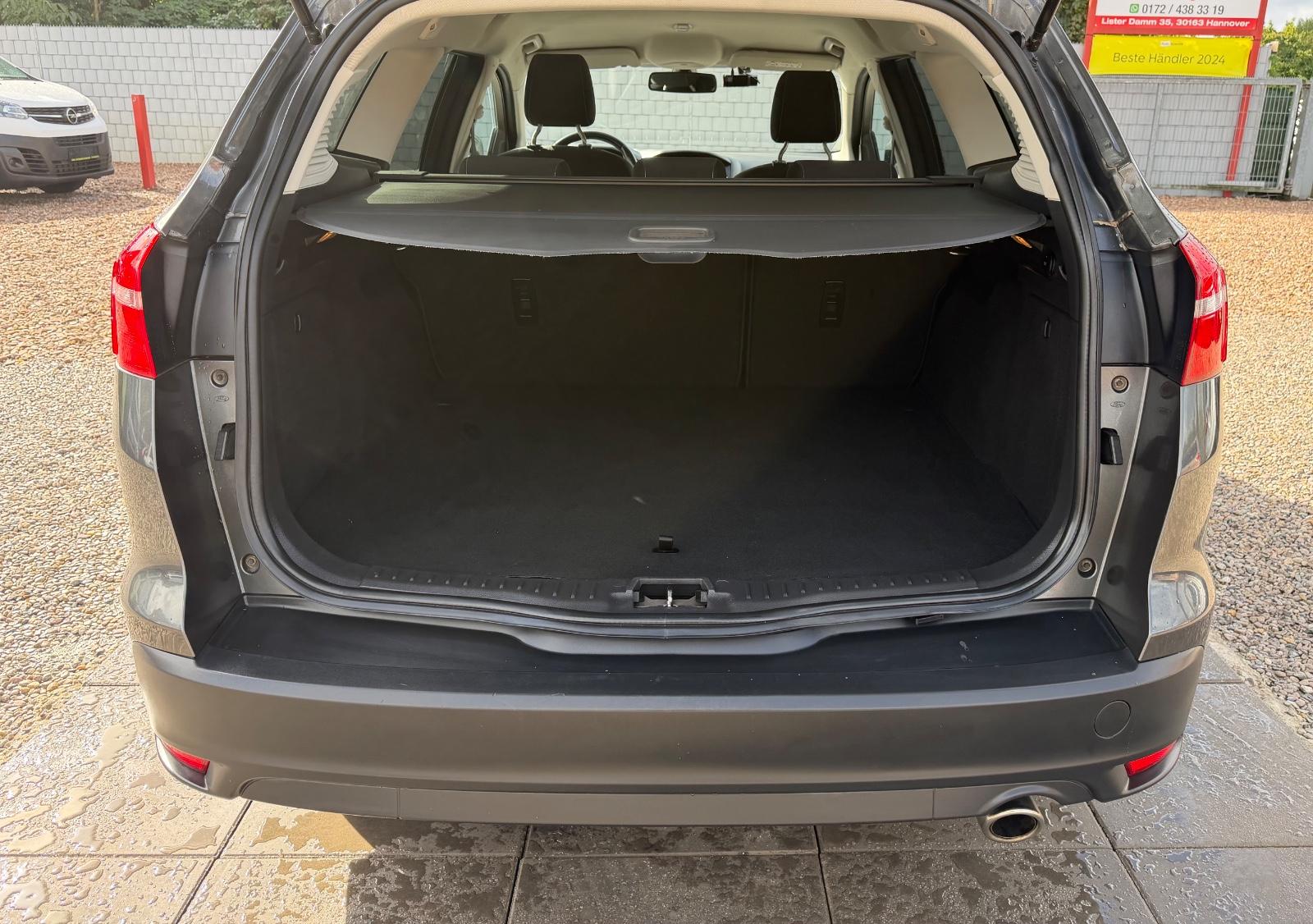 Ford Focus Turnier Sport Sportsitze Sport Lenkrad