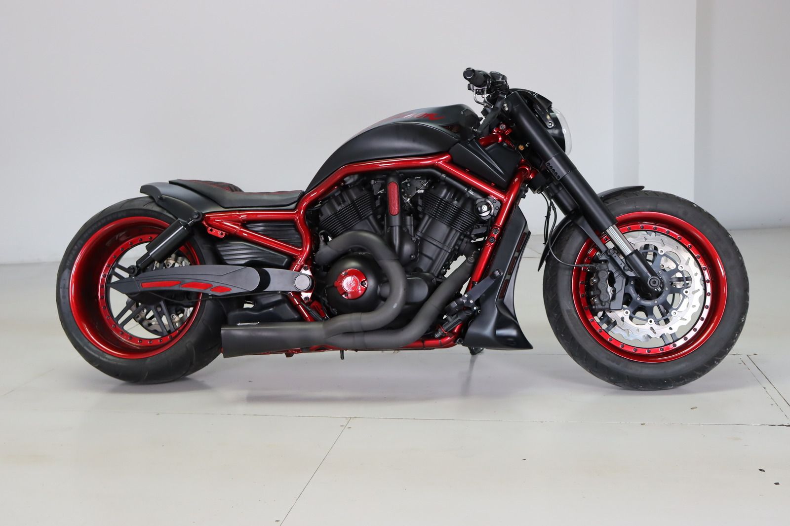 Fahrzeugabbildung Harley-Davidson VRSCD Custom Umbau No-Limit