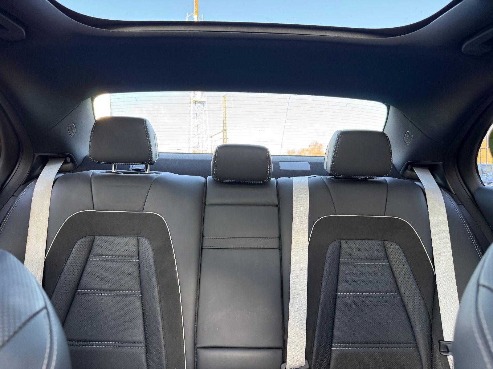 Fahrzeugabbildung Mercedes-Benz E 63s AMG 4Matic+ PANO*MEMO*BURMESTER*ACC*LED