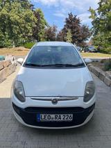 Fiat Punto 1.2 Benziner TÜV bis 04/2027 15... - Fiat Punto Gebrauchtwagen in Stuttgart