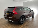 Volvo V60 D4 CROSS COUNTRY/ 190 PS/ 1.HAND/ ACC/SPUR/ - scheckheftgepflegte Volvo V60 Cross Country
