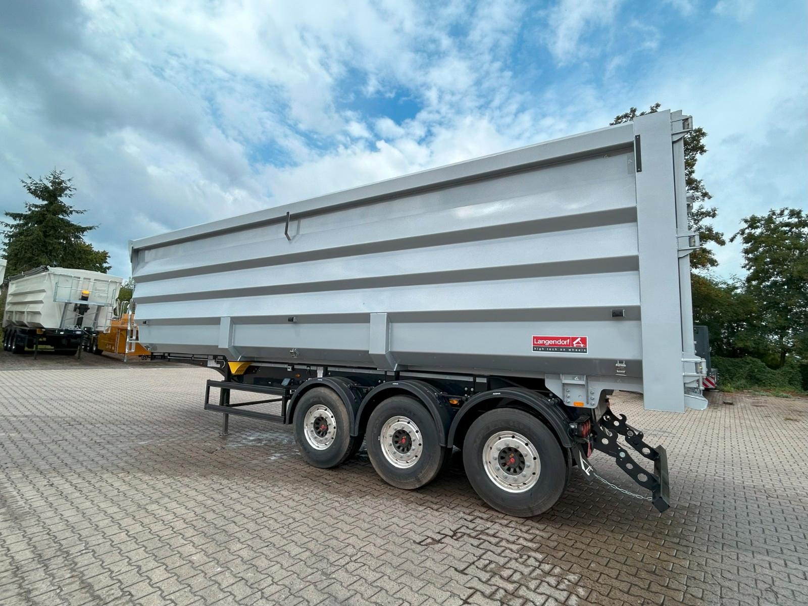 Langendorf LANGENDORF-Dreiachs-Sattelauflieger, Typ SKS - G
