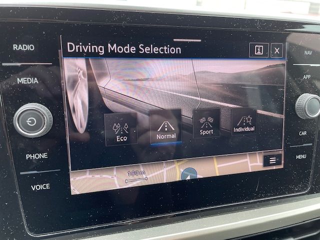 T-Roc 1.5 TSI MOVE Navi Digitales Cockpit LED Ap