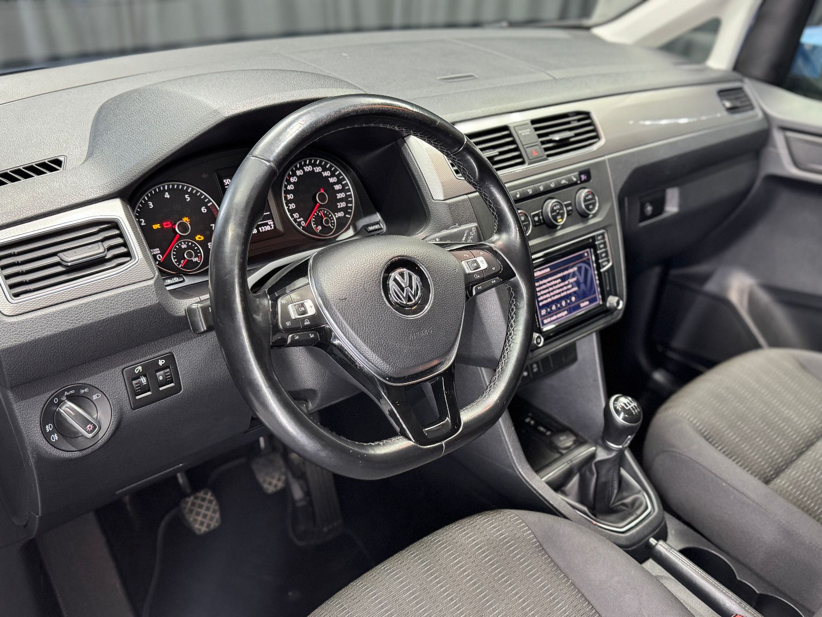 Fahrzeugabbildung Volkswagen Caddy PKW Comfortline BMT 1.4 TSI|NAVI|PDC|