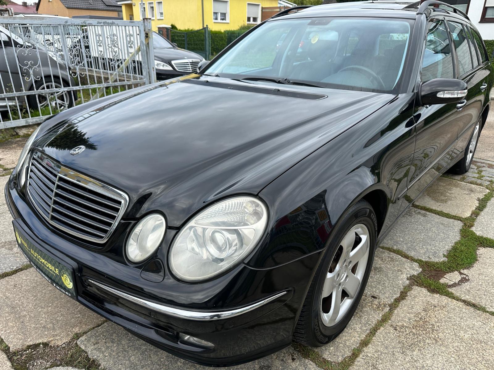 Mercedes-Benz E240 2004 — rear view