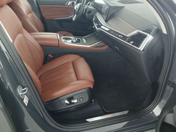 BMW X7 - 8