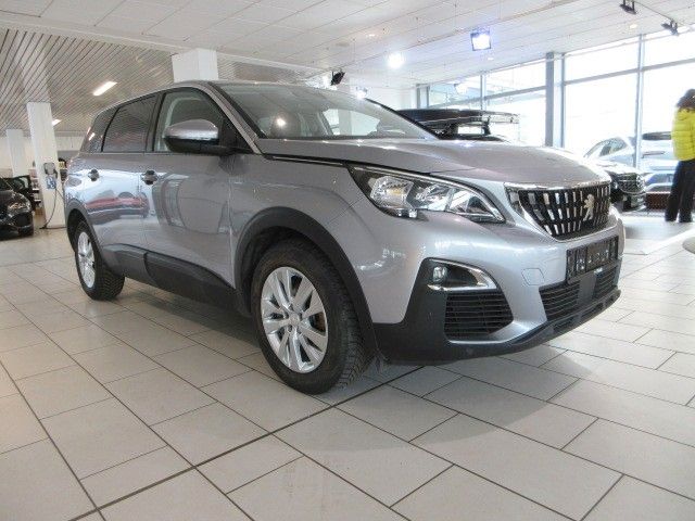 Fahrzeugabbildung Peugeot 5008 Active 1.2T NAVI/AHK/PDC/SHZ/7-SITZER/TEMPO