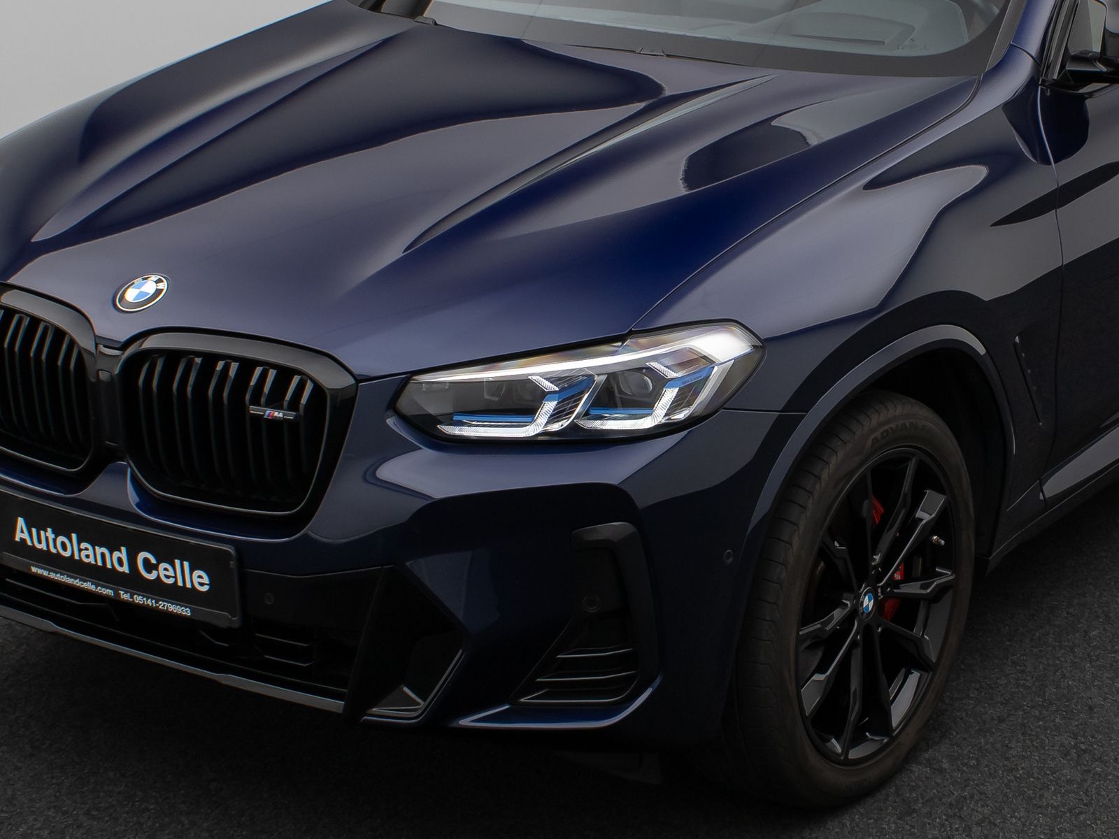 Fahrzeugabbildung BMW X4 M40i Kamera Laser HUD DAB H/K DisplK AHK 20"