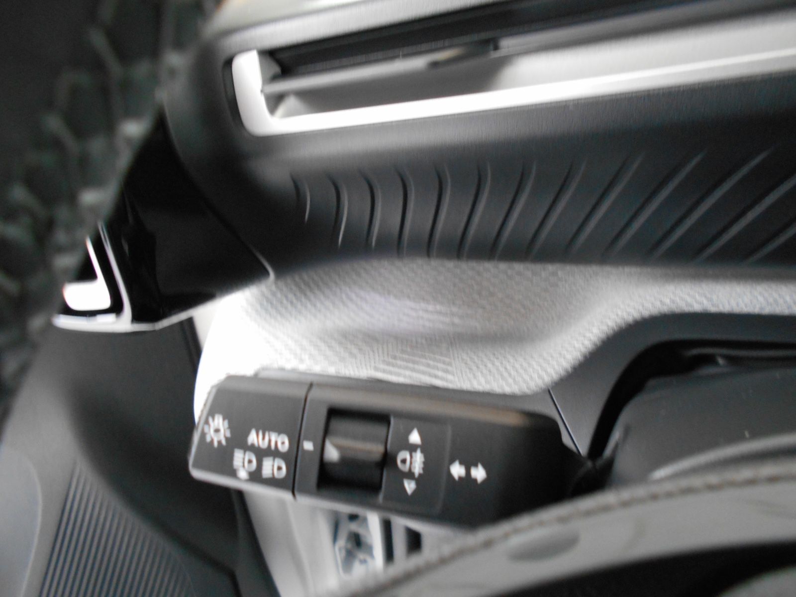 Fahrzeugabbildung Citroën C3 Aircross Hybrid 145 MAX