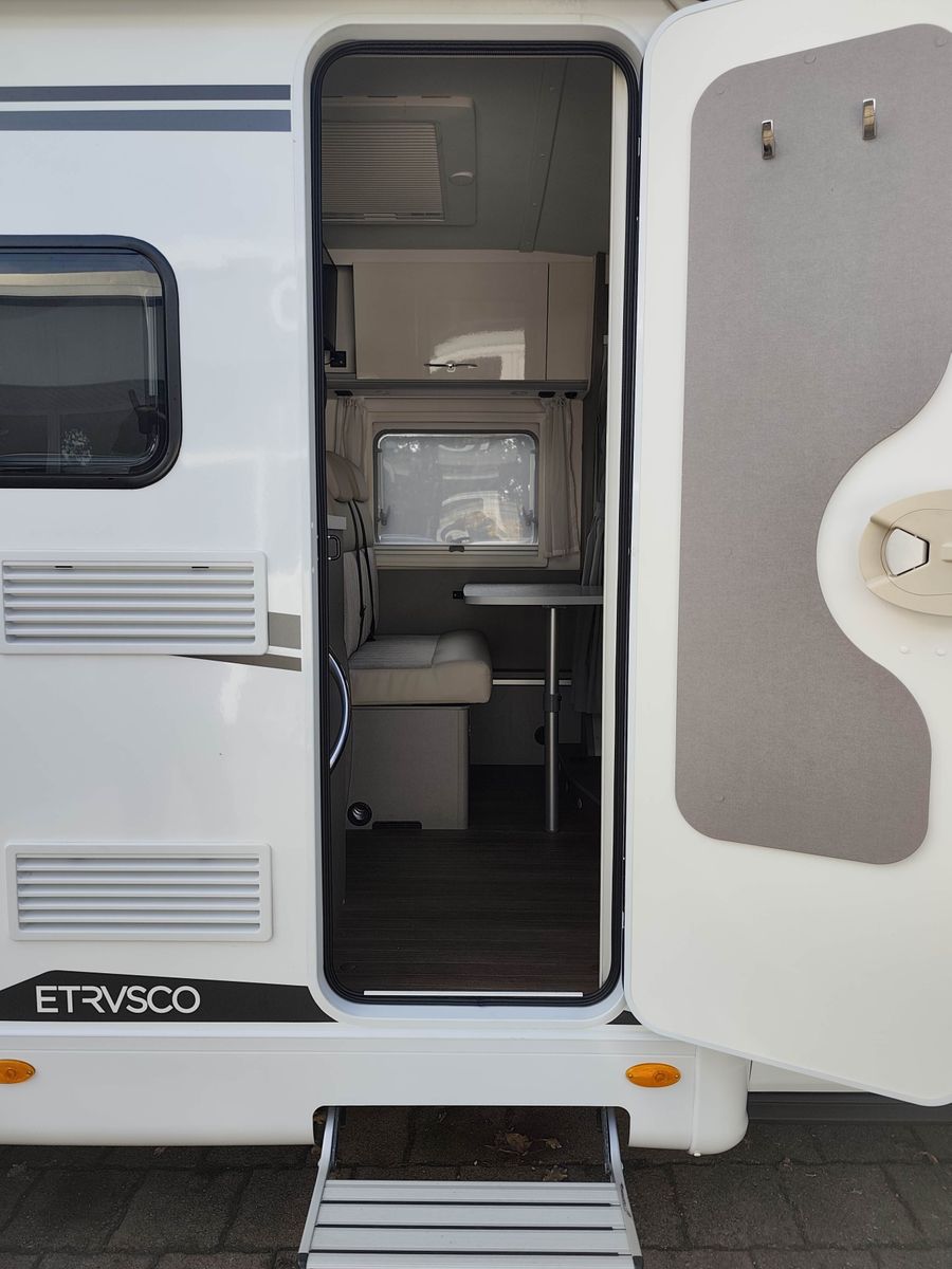 Fahrzeugabbildung Etrusco V5.9 DF