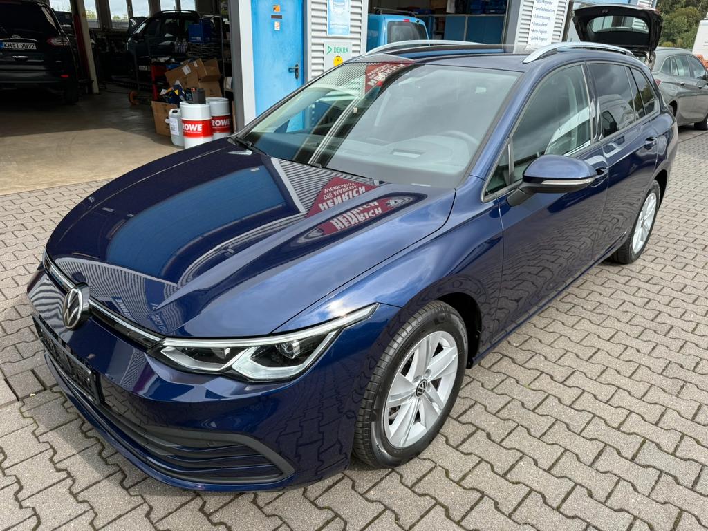 Volkswagen Golf VIII Variant Life LED Virtual Alu Navi Kam 2021