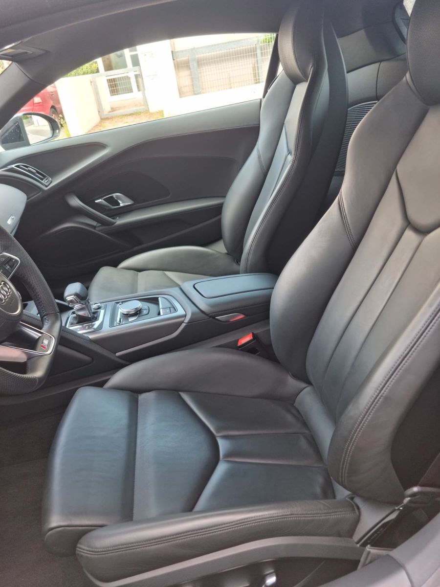 Audi R8 Coupe 5.2 FSI RWD Performance foto 12