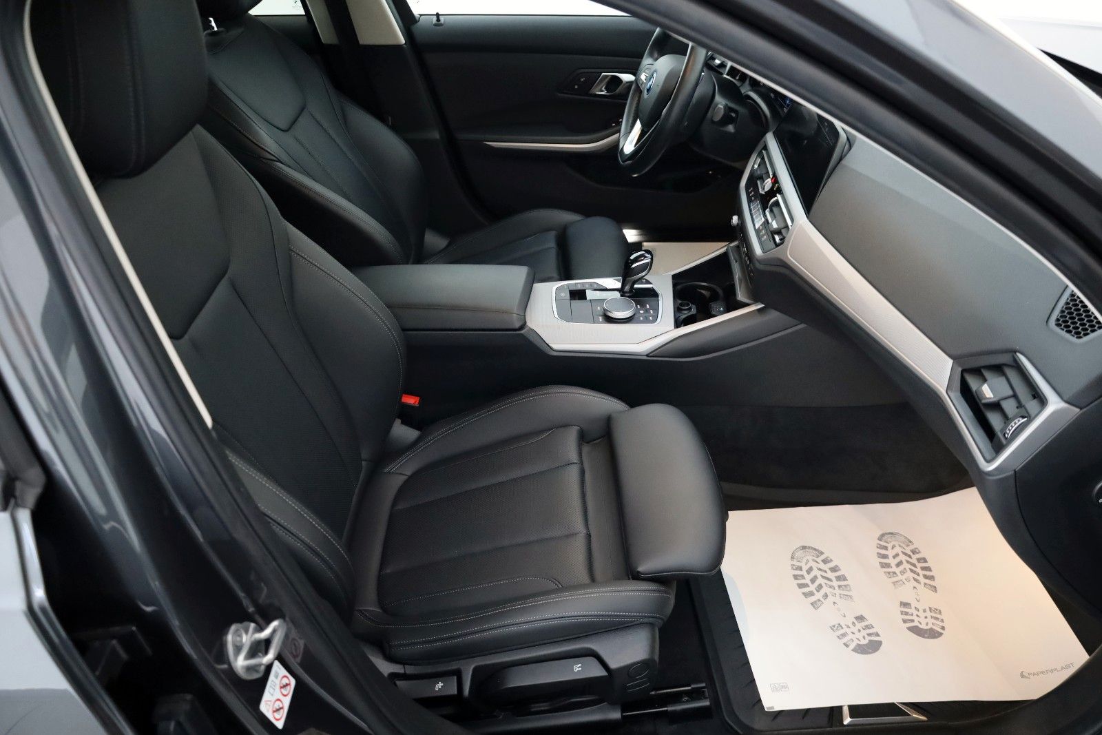 Fahrzeugabbildung BMW 320e Touring Advantage Leder,Navi,LED,Kamera,AHK