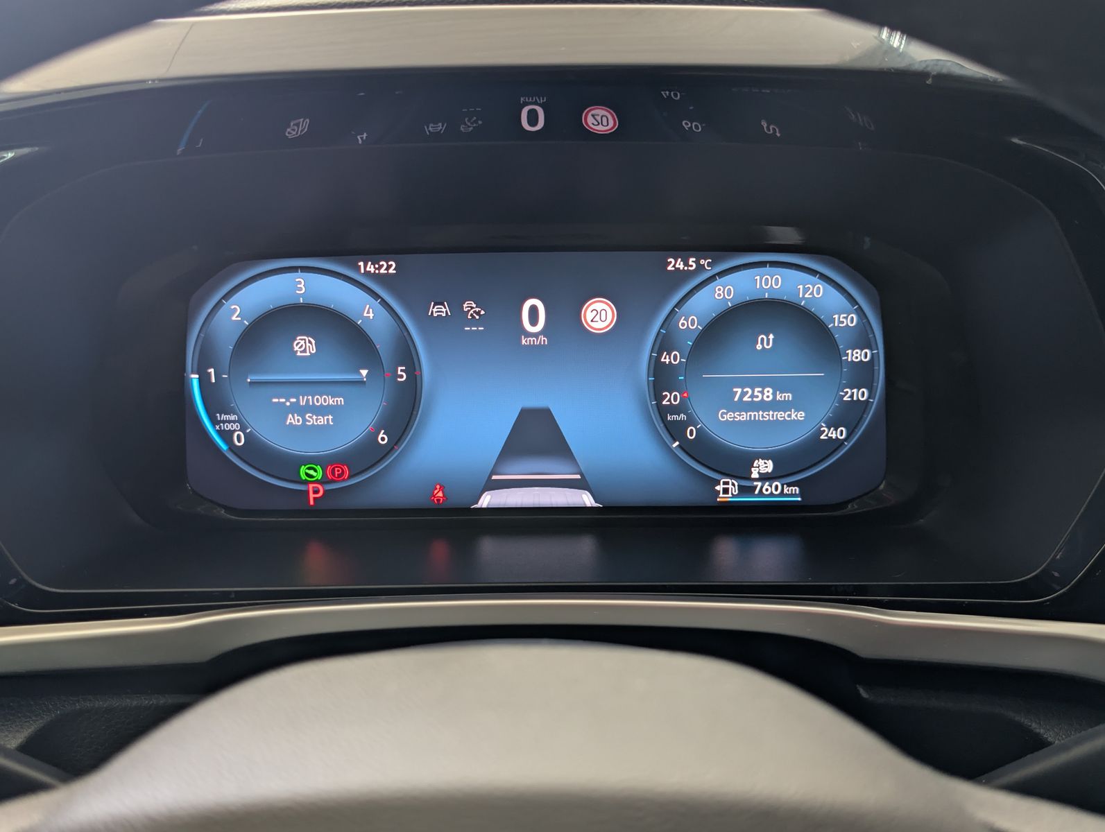 Fahrzeugabbildung Ford Tourneo Connect L2 Active 7-SI Bi-LED PANO AHK C