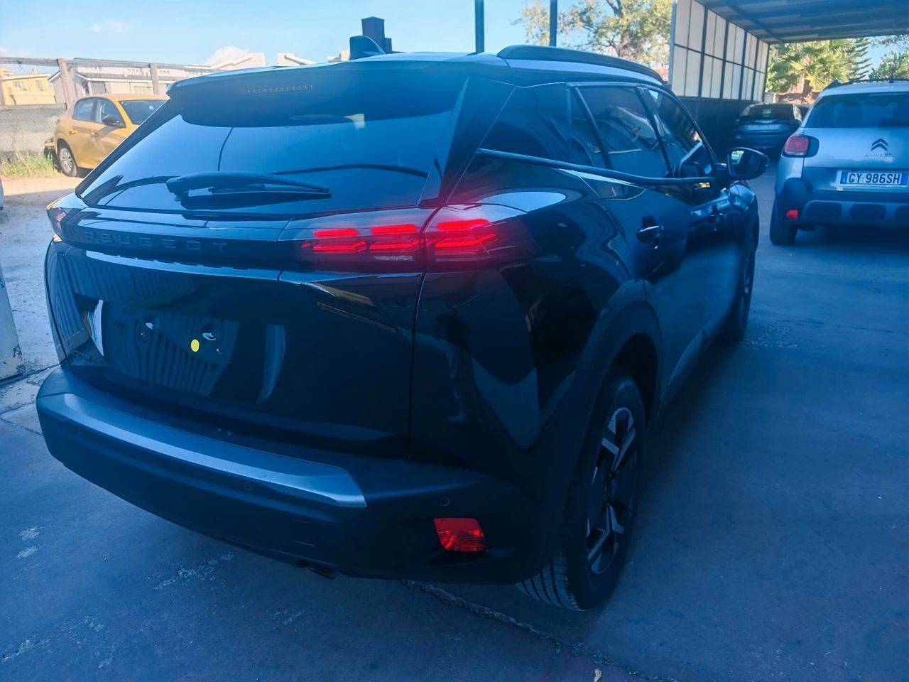 Peugeot 2008 PureTech 100 S&S Allure imagem 3