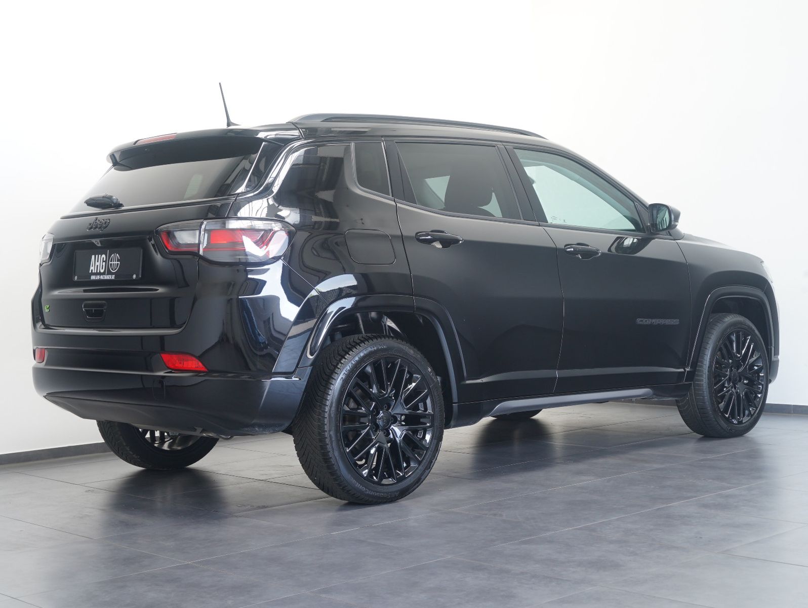 Fahrzeugabbildung Jeep Compass 1.5 MultiAir Mild Hybrid BLACK/KAMERA