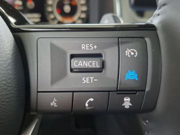 Nissan Qashqai Tekna 1.3 DIG-T X-Tronic °Premium Paket°