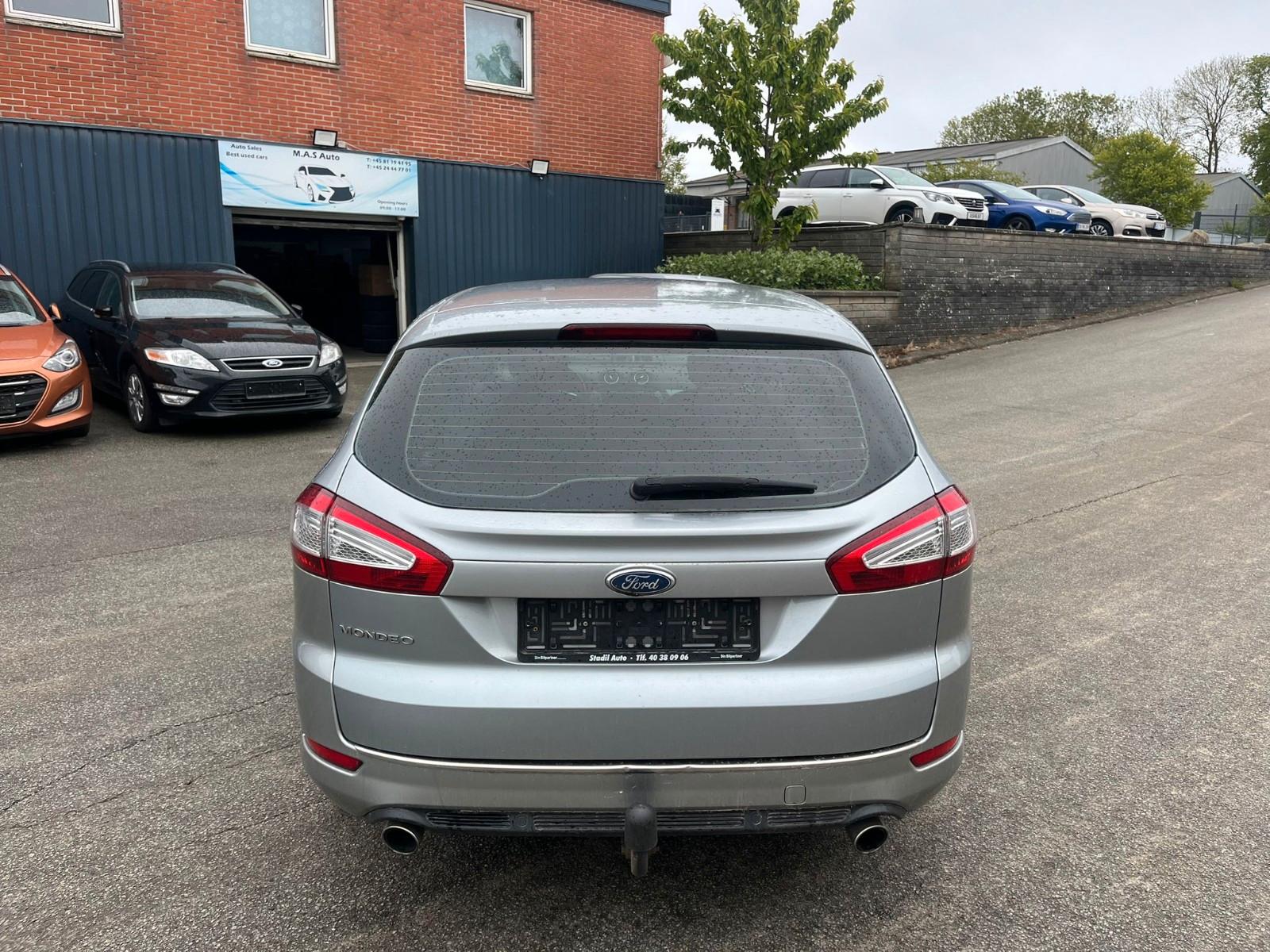 Ford Mondeo 2011 — photo 5