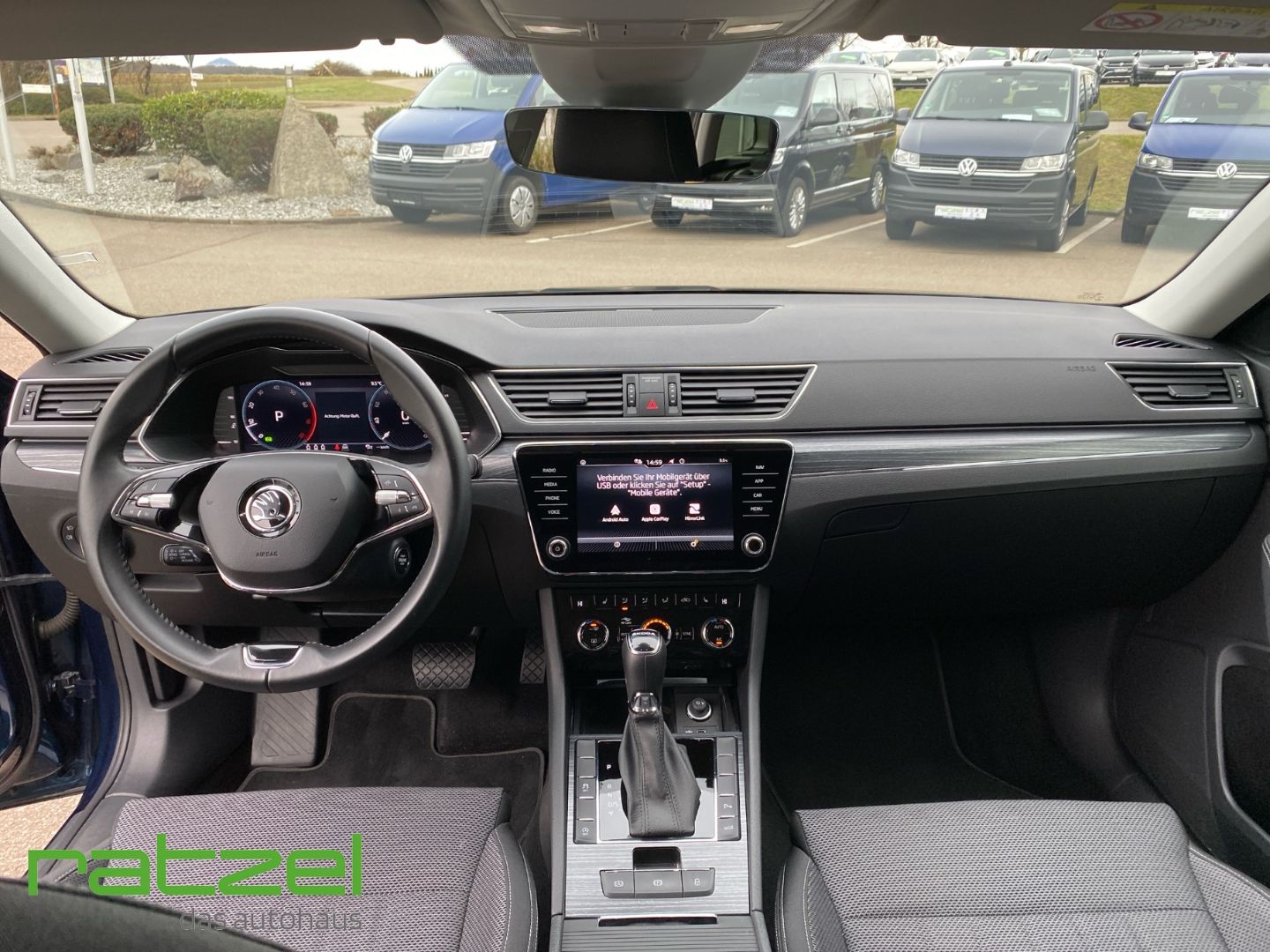 Fahrzeugabbildung SKODA Superb Combi Style 2.0 TSI AHK LED ACC Memory DA