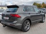 Volkswagen Tiguan 2.0 TDI R-Line PANO*AHK*MATRIX*NAVI*VC - Volkswagen Tiguan R line mit Diesel-Antrieb