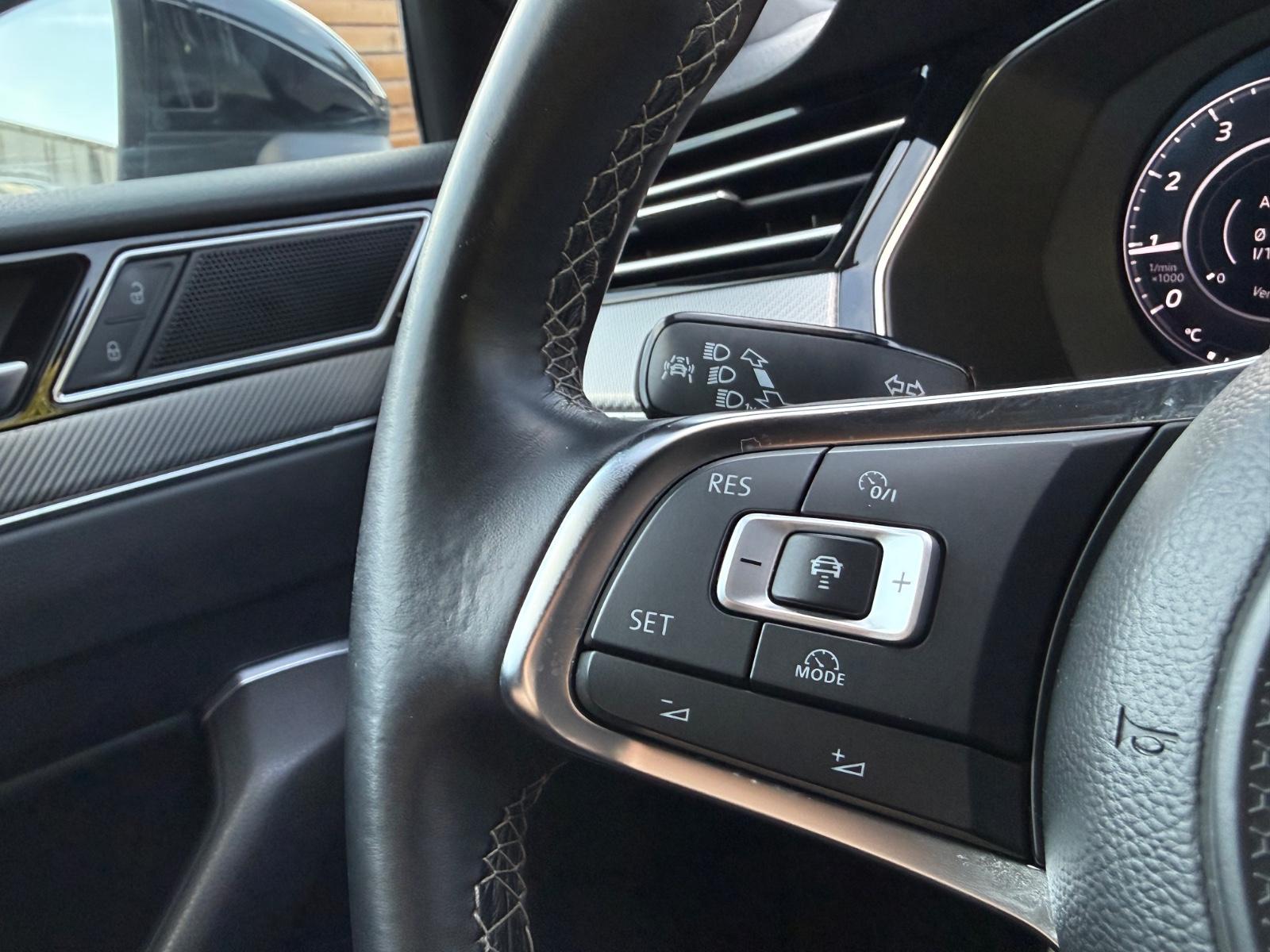 Volkswagen Arteon 2x R Line 2.0 TSI DSG 4M*ACC*Spur*StdHzg