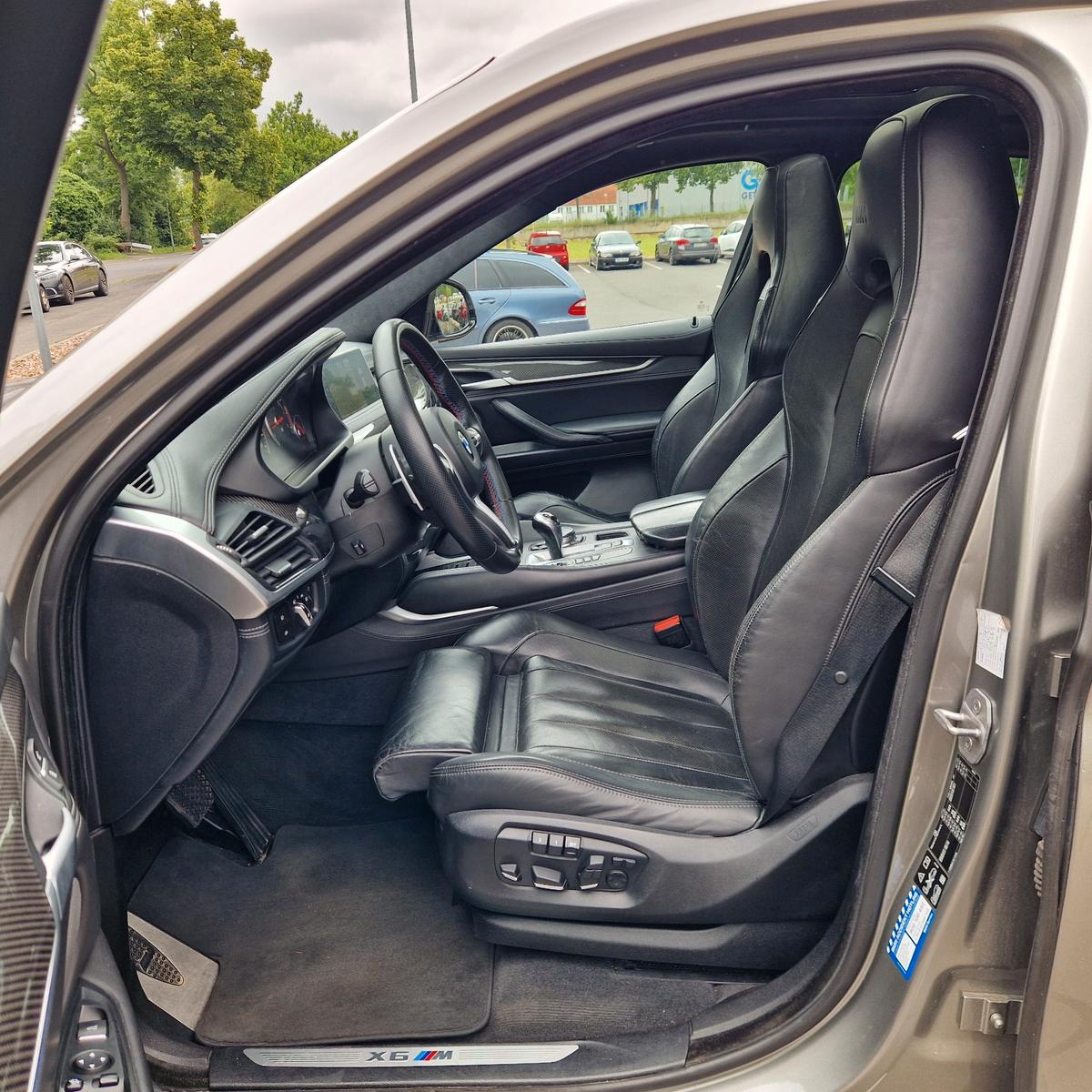 BMW X6 M Unfallfre*Alcantara*Carbon*HarmanKardon*HUD