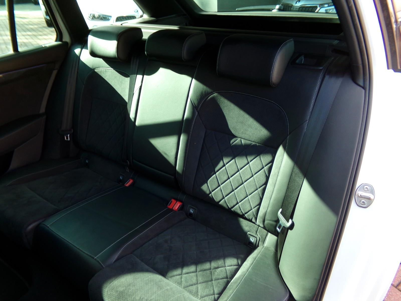 Skoda Superb Combi Sportline 4x4, DSG, Standheizung
