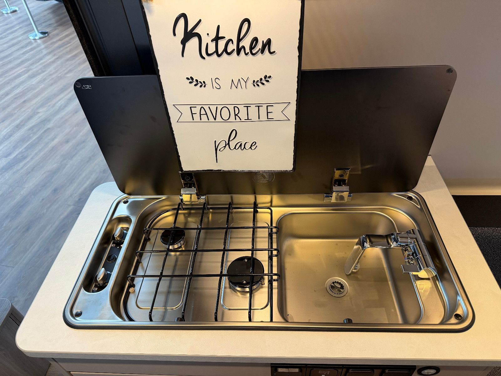 Fahrzeugabbildung Carado CV 541 pro - SIE SPAREN 4.547€ !!! -